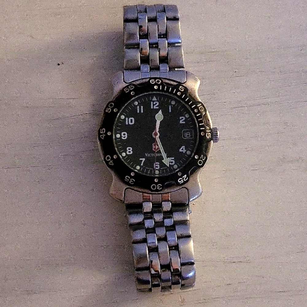 Victorinox Stainless Steel Watch SWISS MADE 1990's Vintage